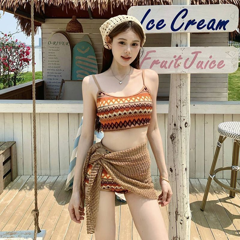 ملابس سباحة نسائية للتنحيف، طق - مراجعة Swimwear وسعره