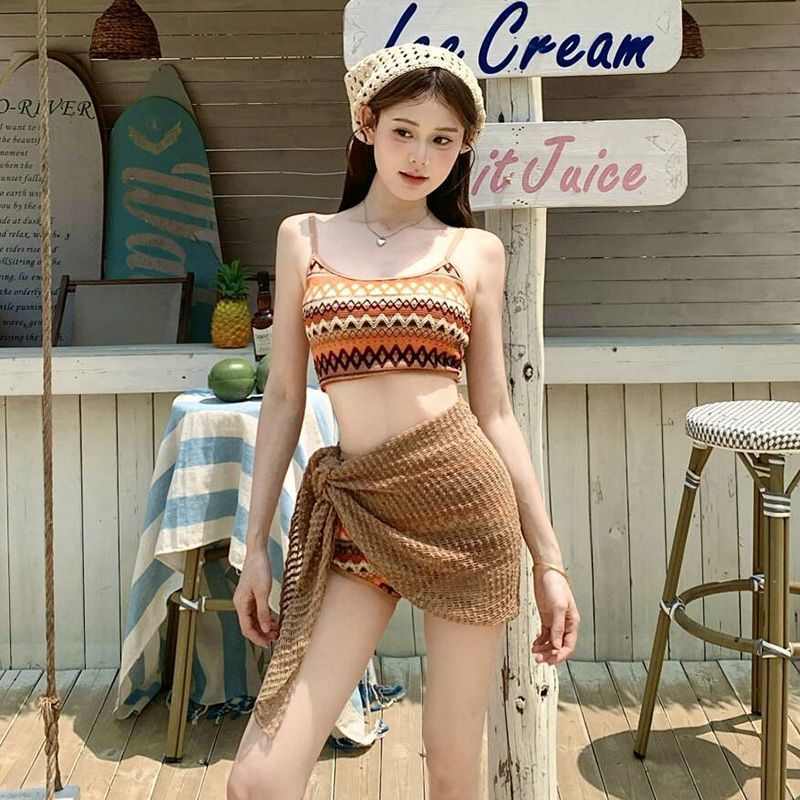 ملابس سباحة نسائية للتنحيف، طق - مراجعة Swimwear وسعره